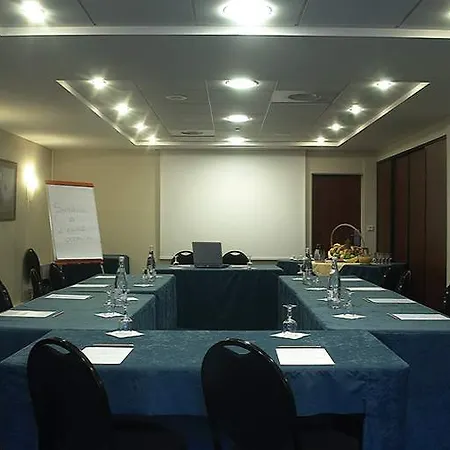 Oceania Malo Hotell 4*